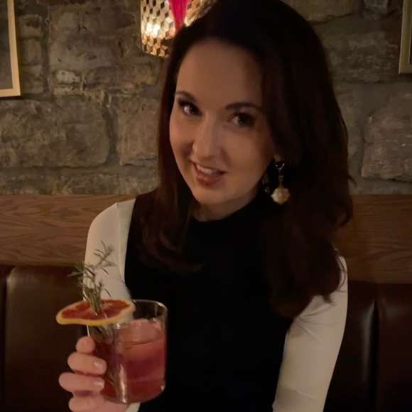 Meet your Posher, Abby - Picture 1 of 1